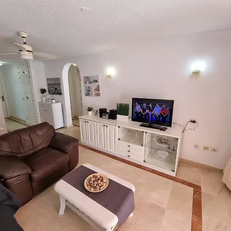 Lejlighed Casa Teide, Ground Floor Parque Santiago 1, Heated Pool, 100 M To Sea And Beach, Wifi Playa de las Américas