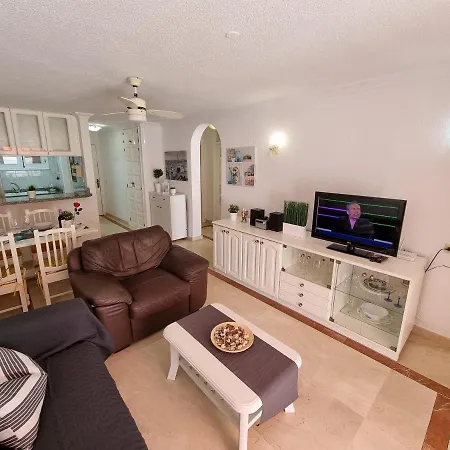 Casa Teide, Ground Floor Parque Santiago 1, Heated Pool, 100 M To Sea And Beach, Wifi Apartamento Playa de las Américas